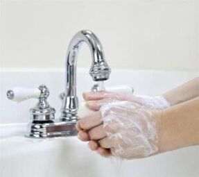 Prevention of worm infection - hand washing